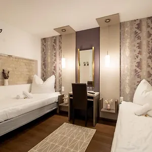 Amadea - Cityhotel Hotel