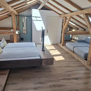 - Bergstrasse Aparthotel